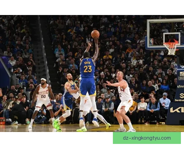 三将狂轰53分勇士逆转太阳 三将狂轰53分勇士逆转太阳